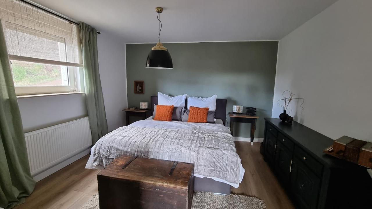 Weinberg 16 * Elsenfeld